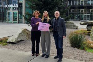 Spendenübergabe von JobRad an die Bahnhofsmission Freiburg